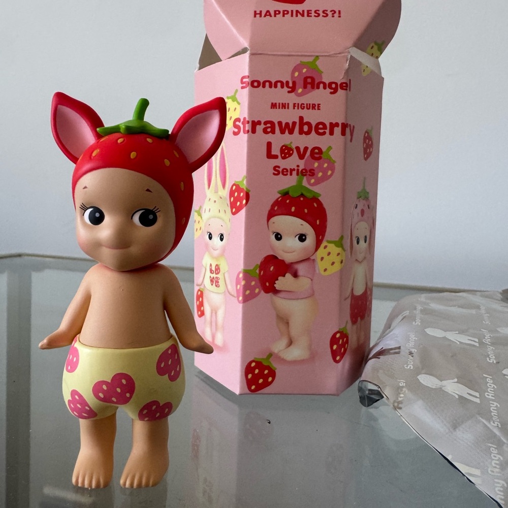 Sonny Angel Strawberry Love Fawn